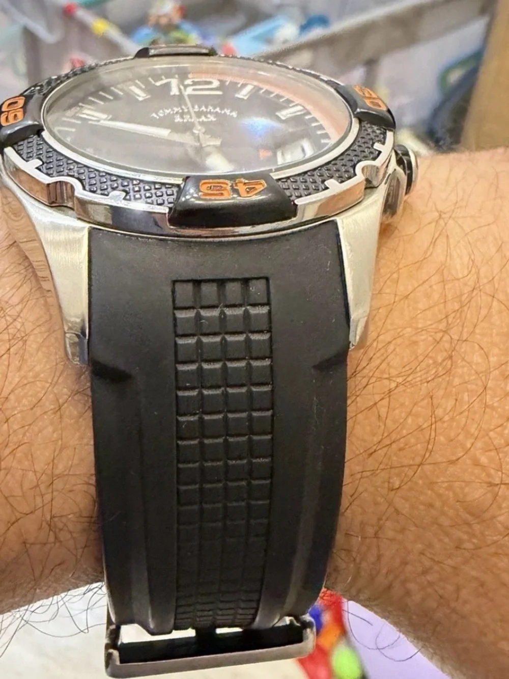 Tommy Bahama Relax Men Watch RLX1112 Black Orange Date 10 ATM 46mm Sport Diver